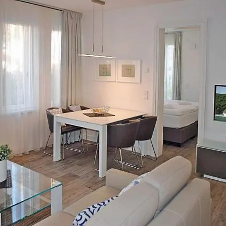 Poseidon - We 5 In Strandnaehe Und Zentrumsnah