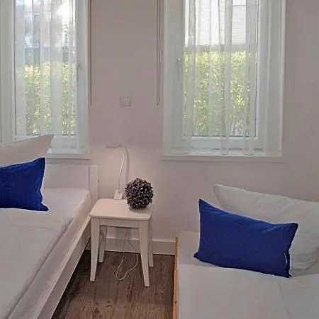 Poseidon - We 5 In Strandnaehe Und Zentrumsnah 宾茨